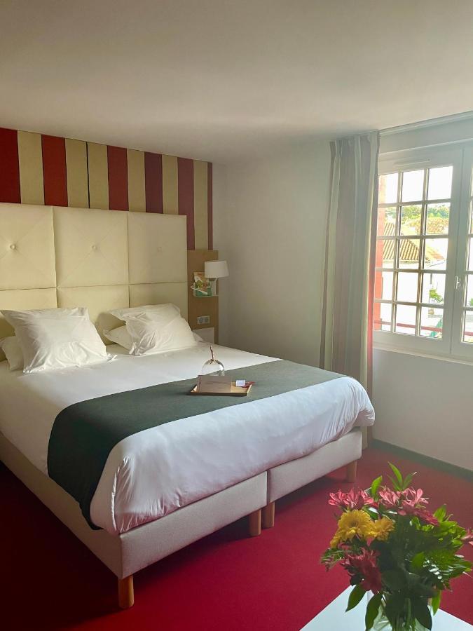 Hotel Berria Hasparren Dış mekan fotoğraf