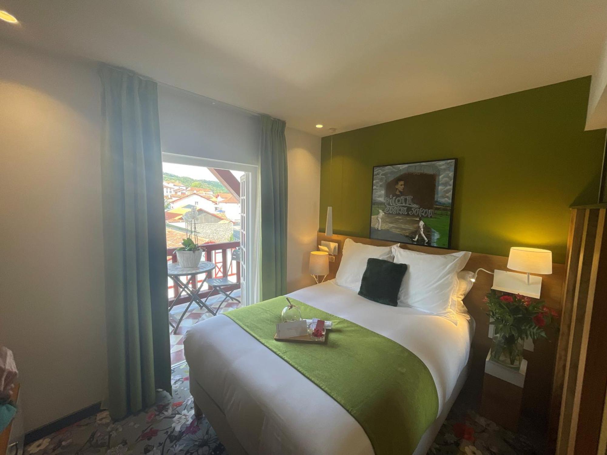Hotel Berria Hasparren Dış mekan fotoğraf